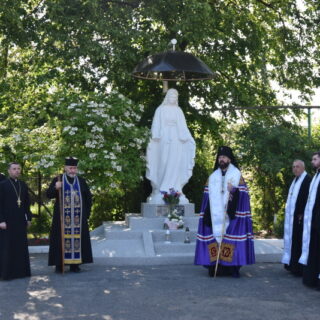 Відбувся молебень до Пресвятої Богородиці